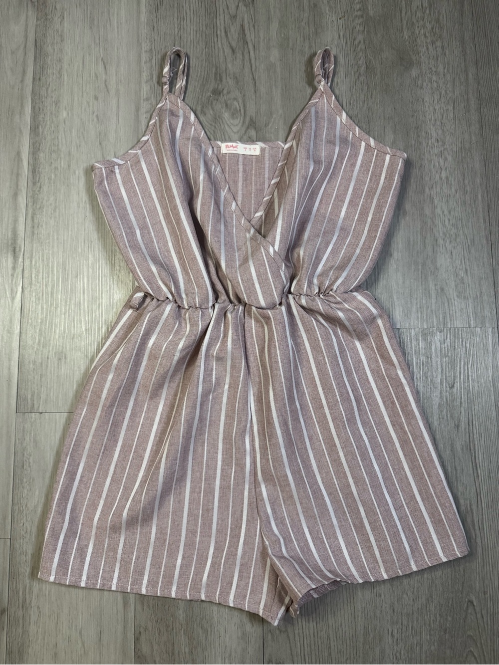 Romwe Women’s Pink White Striped Sleeveless V Neck Romper Shorts Small.